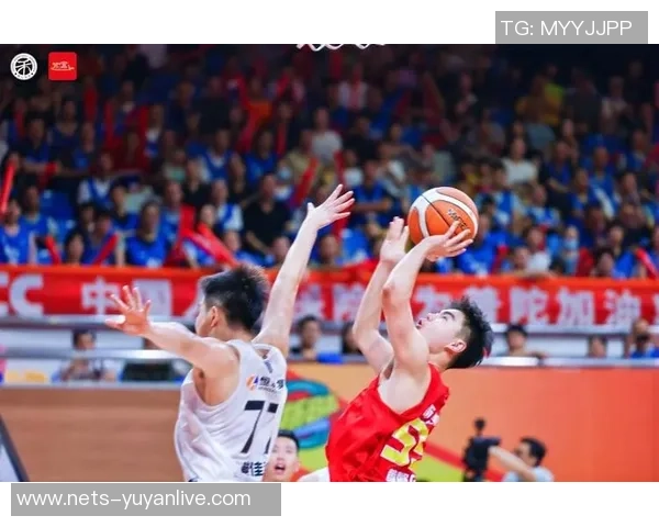 2015年11月8日广东队与上海队精彩全场回放重温篮球经典对决瞬间