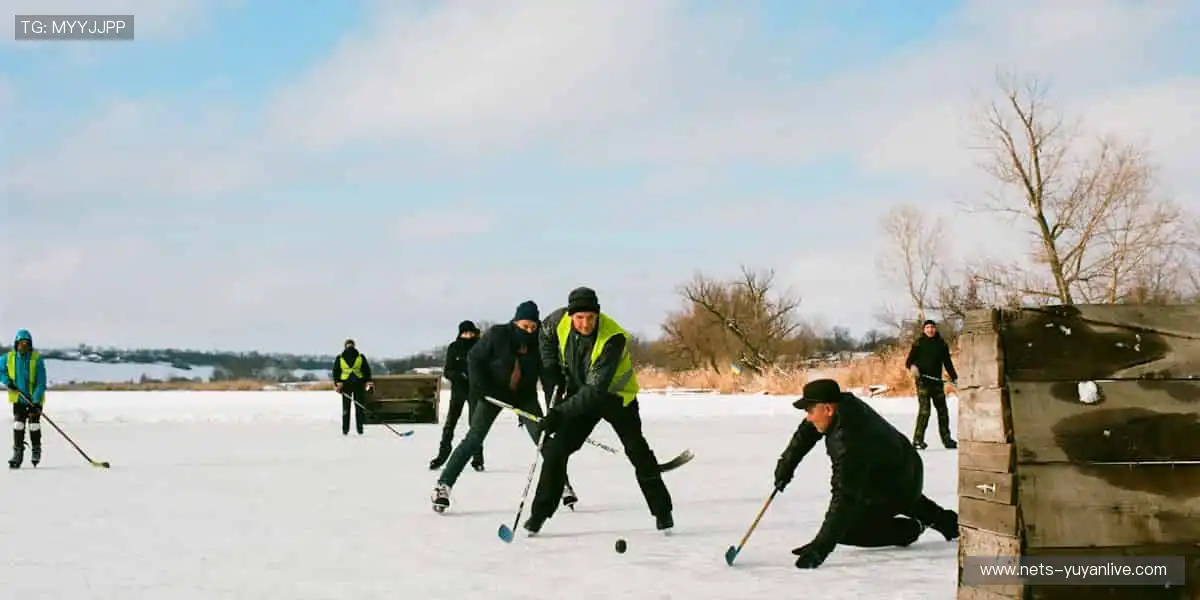 锁定屏幕,见证每一秒的心跳!📺 实时直播,与千万球迷同频共振!
